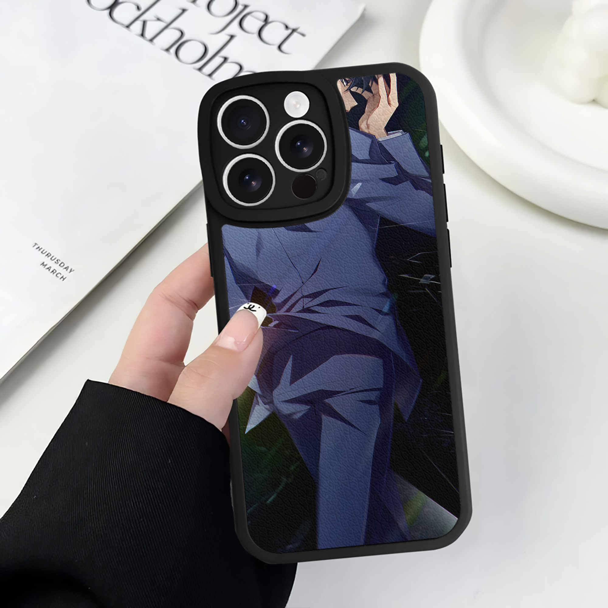 （画像用） 名探偵コナン Detective Conan 【iPhone 16シリーズ対応】シリコンスマホケース（レザー調） 材質：シリコン
